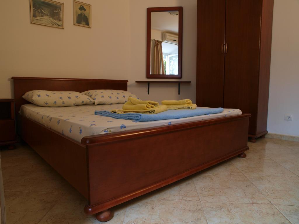 Apartments Obala Dragovic Petrovac Rom bilde