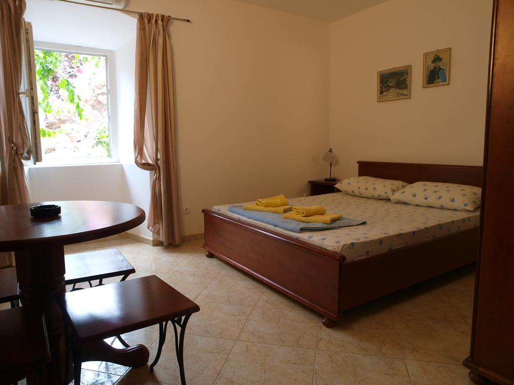 Apartments Obala Dragovic Petrovac Rom bilde