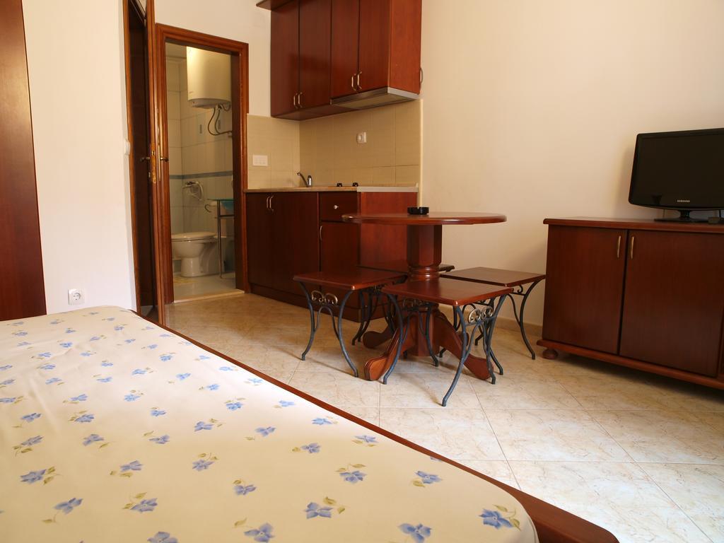 Apartments Obala Dragovic Petrovac Rom bilde