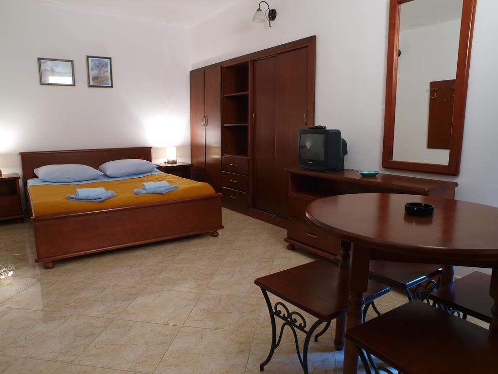 Apartments Obala Dragovic Petrovac Rom bilde