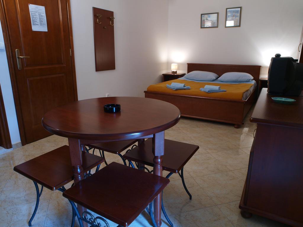 Apartments Obala Dragovic Petrovac Rom bilde